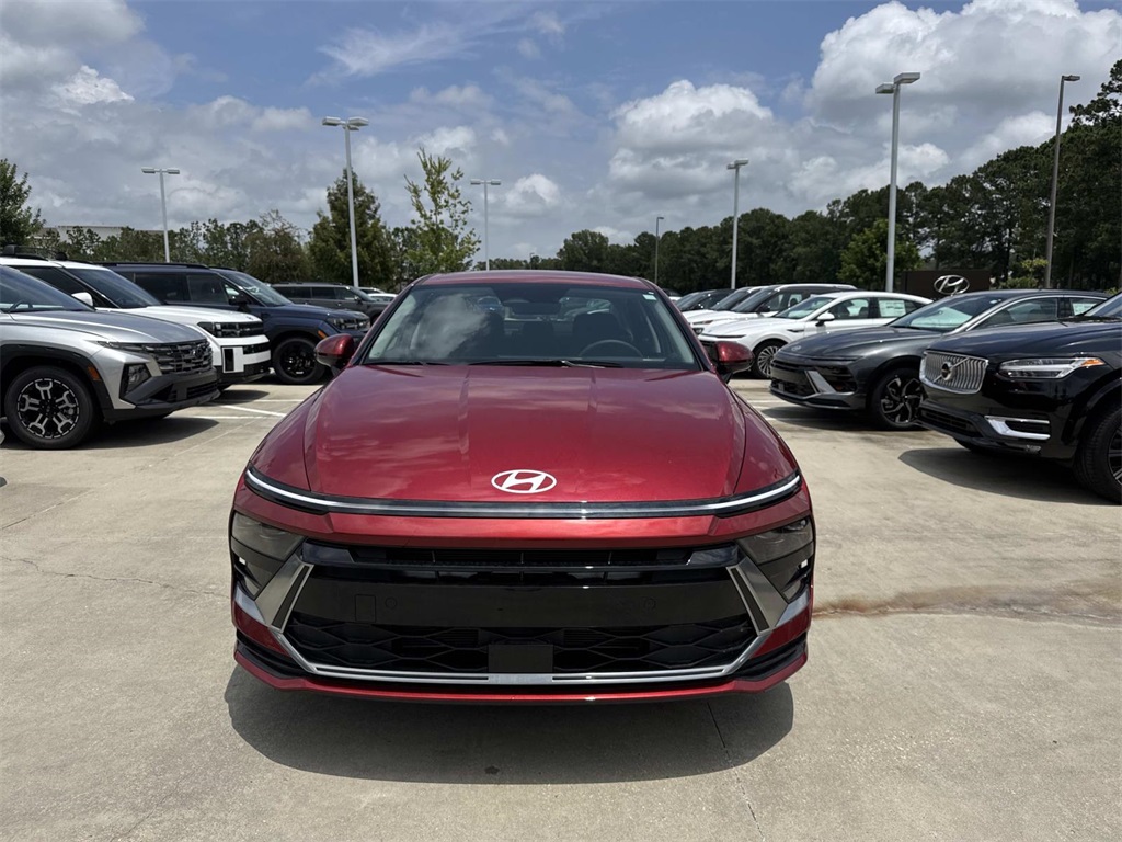 2025 Hyundai Sonata SEL photo 2