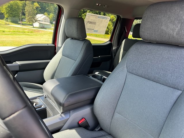 2025 Ford F-150 XLT photo 24