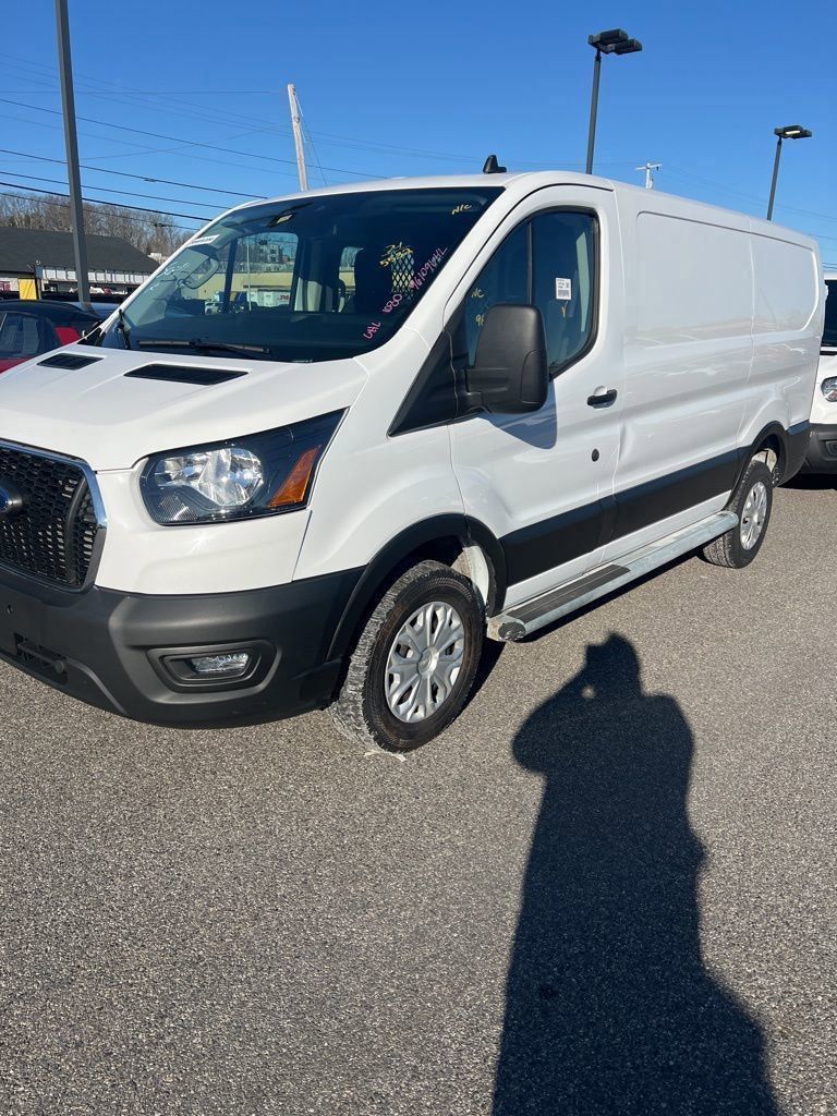 2024 Ford Transit Van Base's photo
