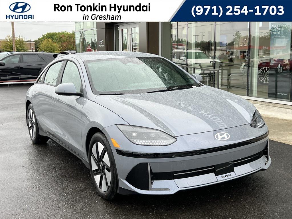 2025 Hyundai IONIQ 6 SE's photo
