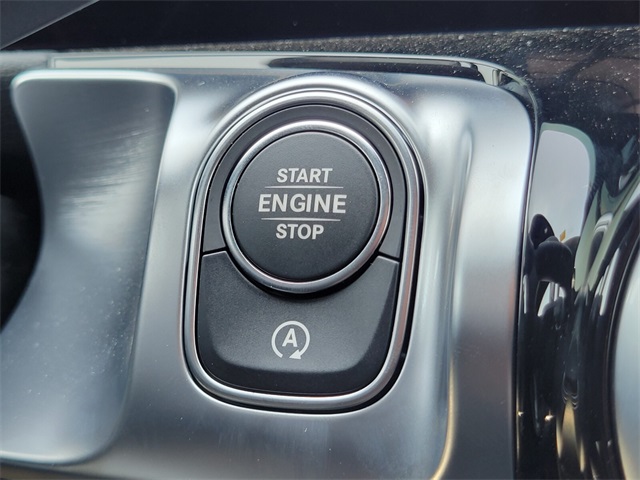 2025 Mercedes Benz GLB 250 4MATIC photo 24