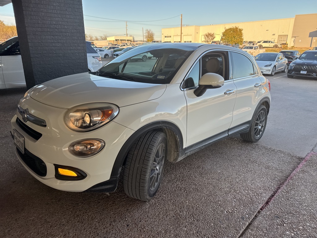 2016 Fiat 500X Lounge photo 2