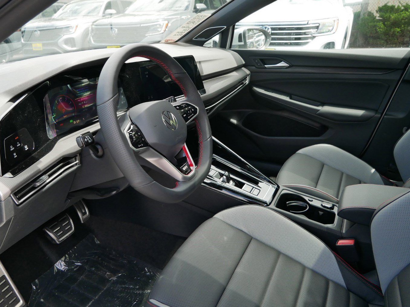 2024 Volkswagen Golf GTI Autobahn photo 3