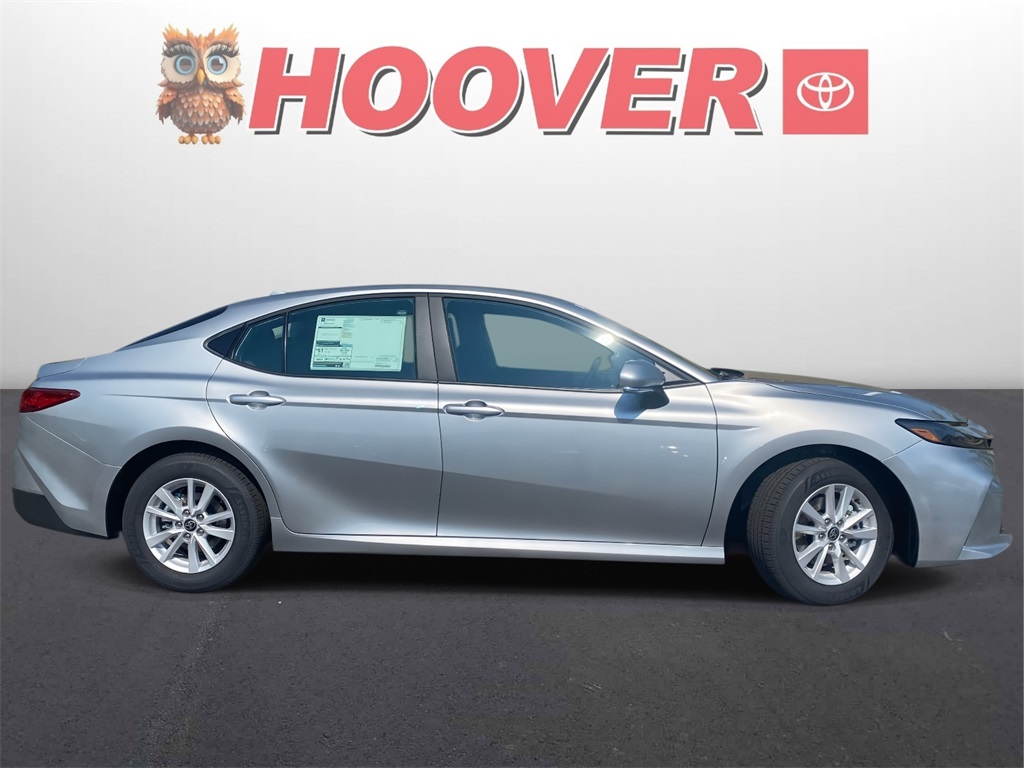 2026 Toyota Camry LE photo 2