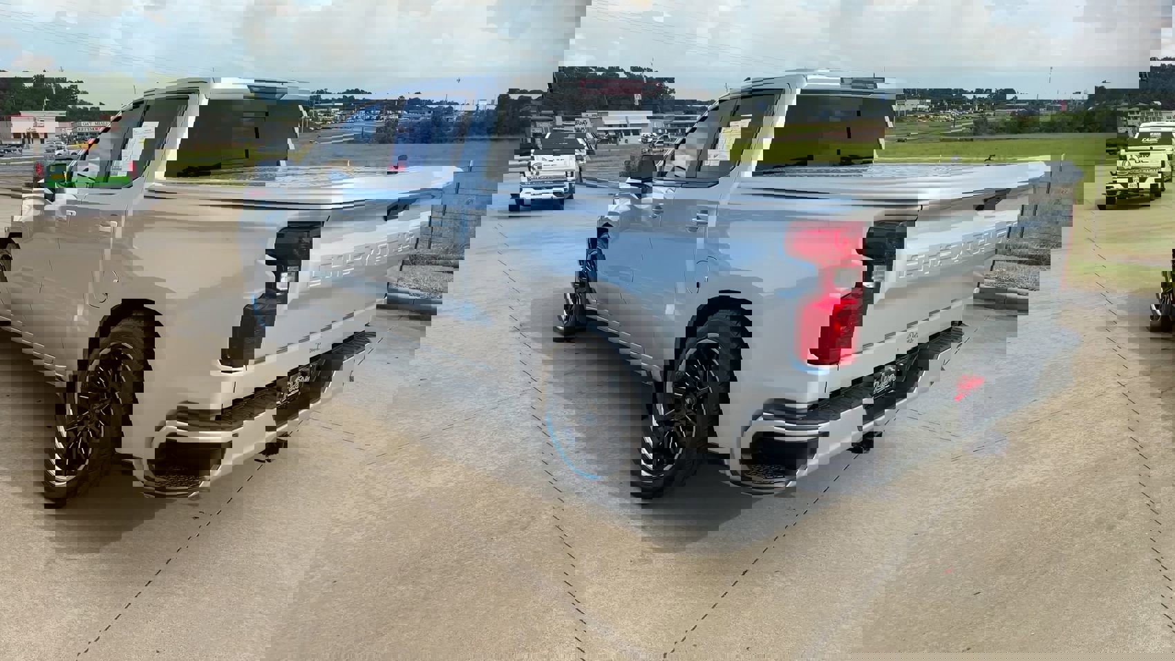 2021 Chevrolet Silverado 1500 LT photo 6