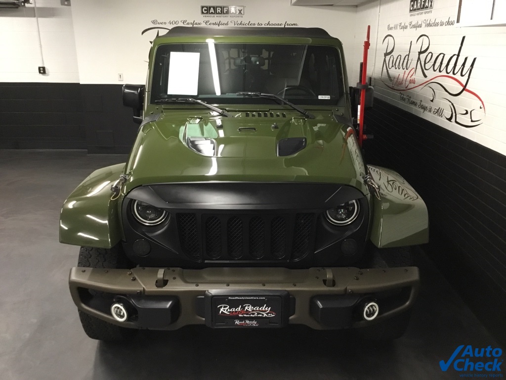 2016 Jeep Wrangler Unlimited Sahara photo 4