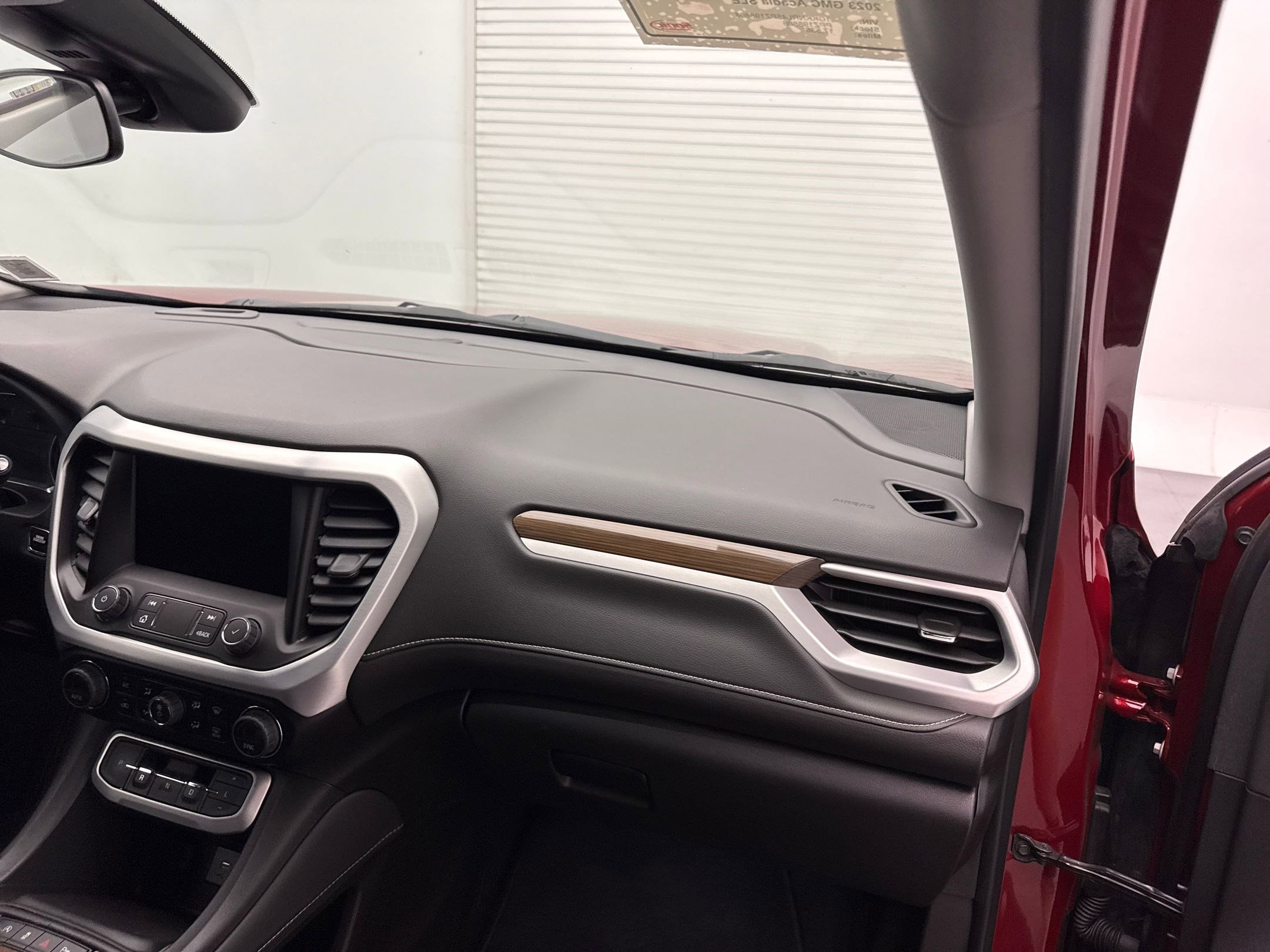 2023 Gmc Acadia SLE photo 24