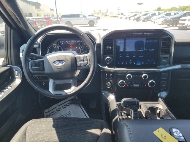 2022 Ford F-150 XLT photo 3