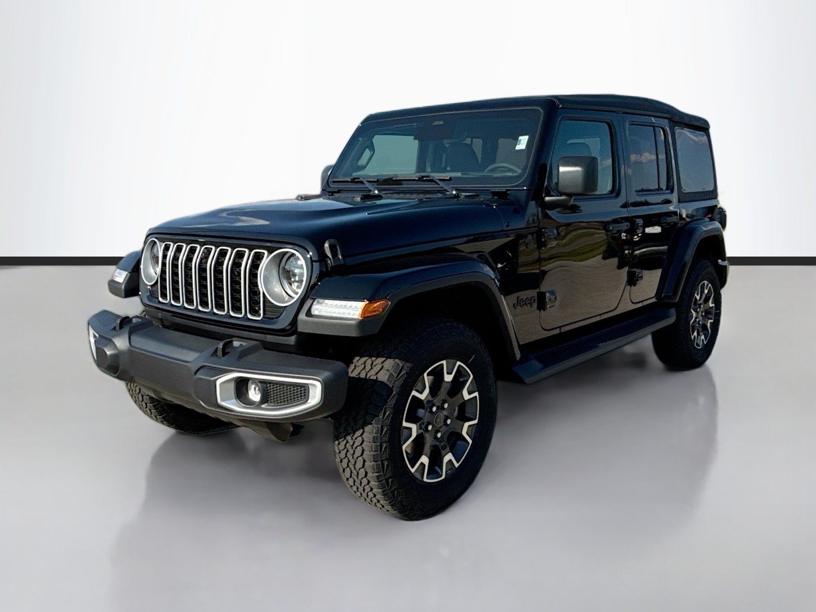 2025 Jeep Wrangler 4-Door Sahara's photo