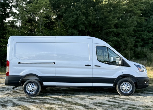 2025 Ford Transit photo 2