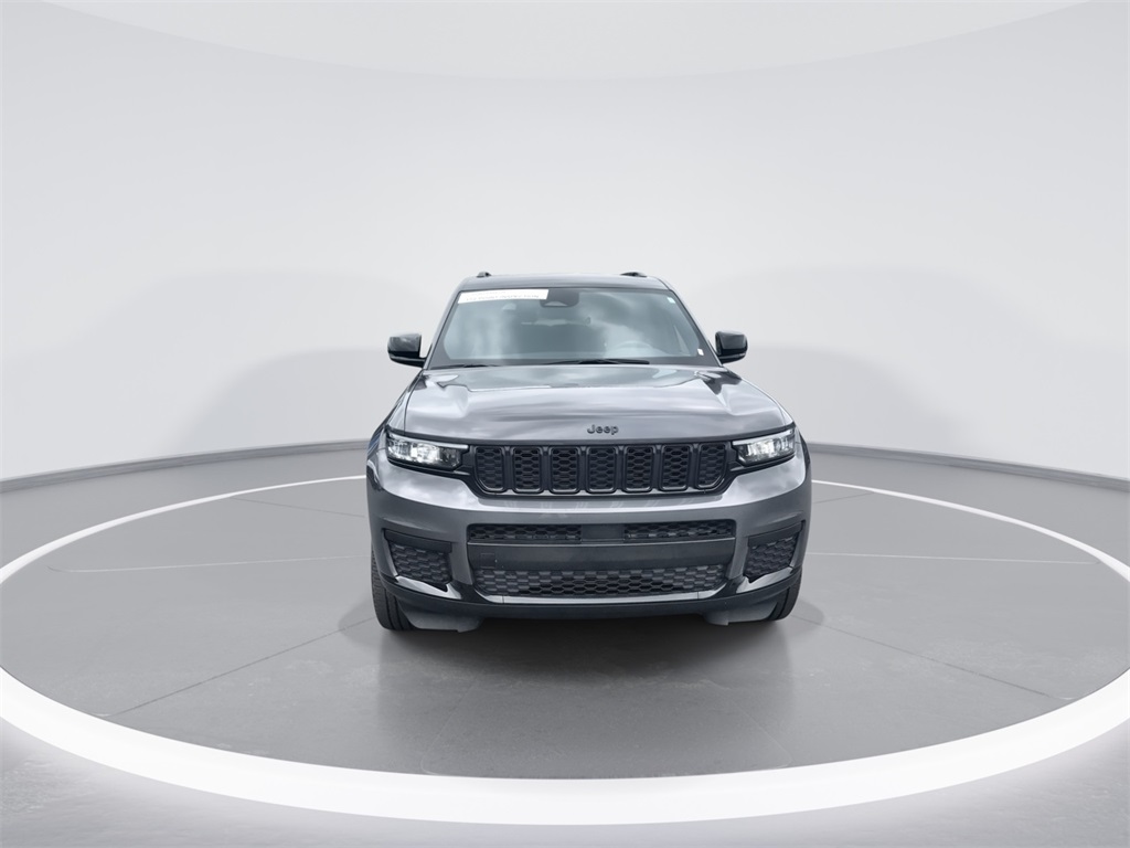 2023 Jeep Grand Cherokee Altitude photo 3