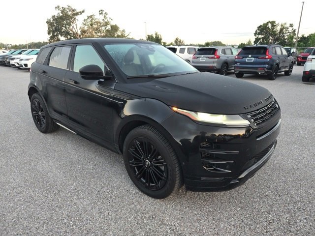 2024 Land Rover Range Rover Evoque Dynamic SE photo 3