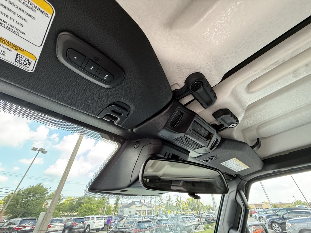 2025 Jeep Wrangler Sport S photo 22