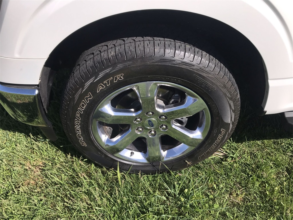 2021 Ford F-150 Lariat photo 10