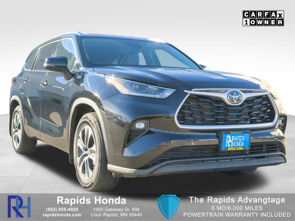 2021 Toyota Highlander XLE's photo