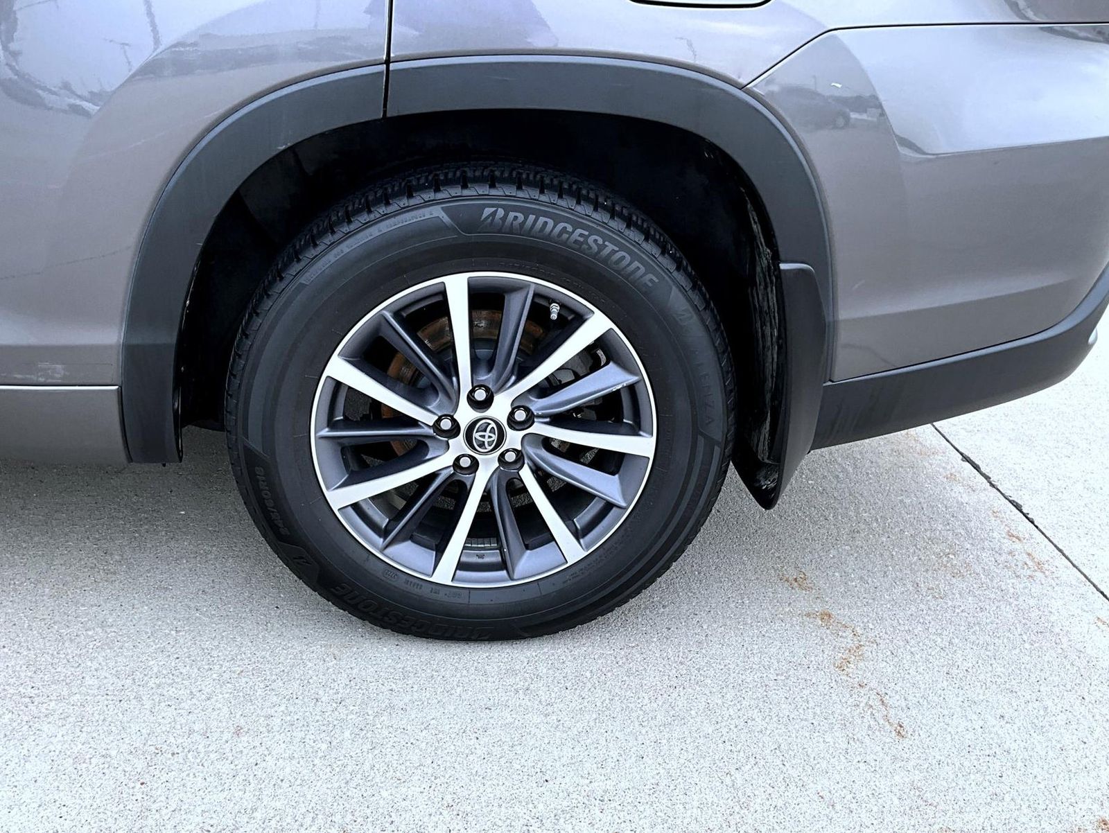 2017 Toyota Highlander XLE photo 24