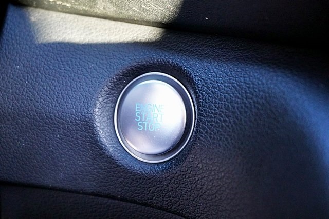 Used 2022 Silver Hyundai XRT image 28