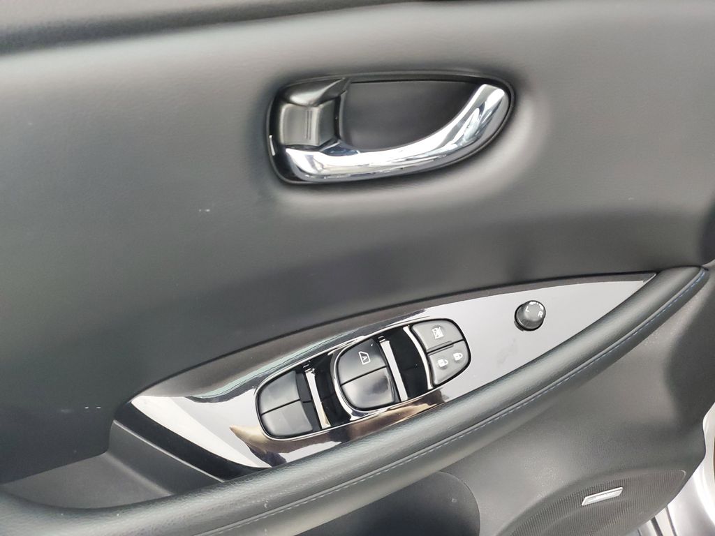 2022 Nissan Leaf SL Plus photo 28