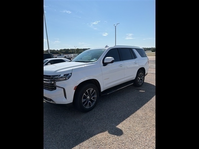 2021 Chevrolet Tahoe LT photo 2