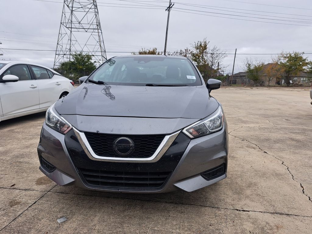 2020 Nissan Versa 1.6 SV photo 2