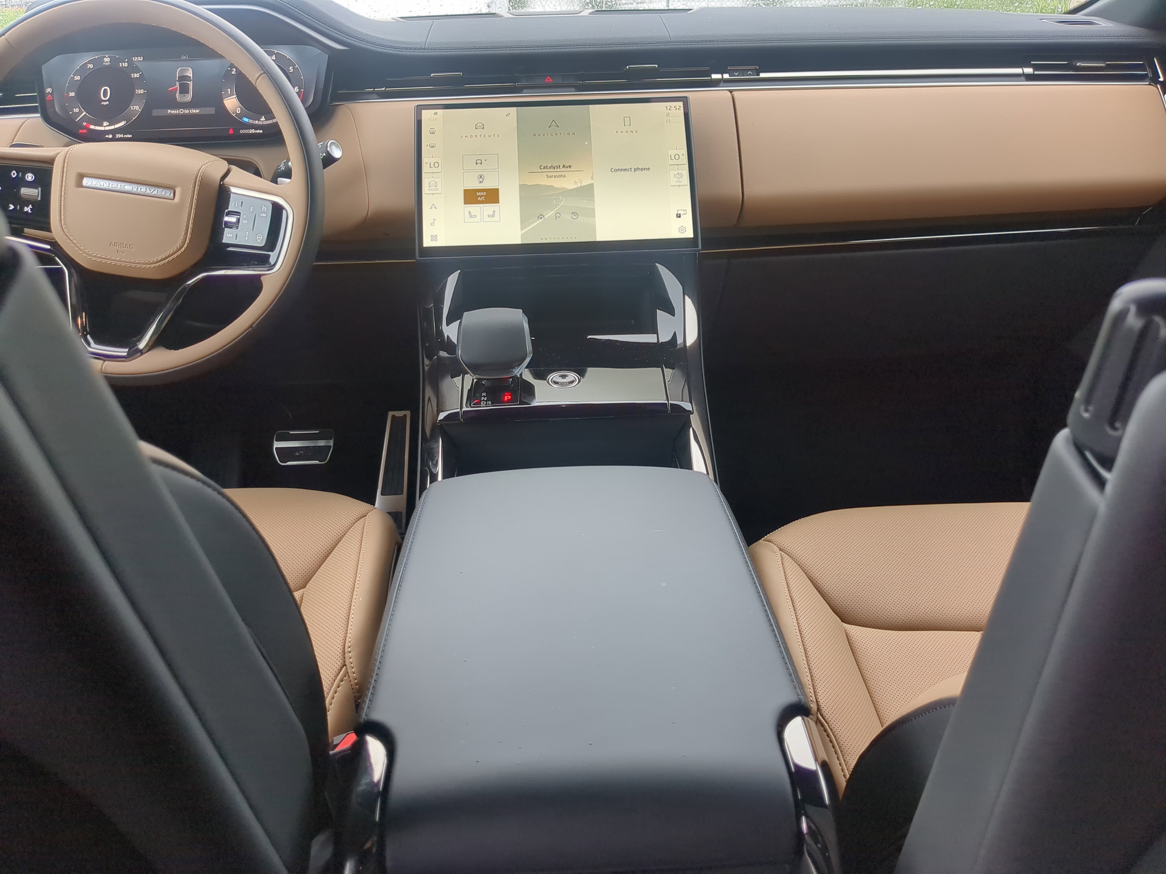 2025 Land Rover Range Rover Sport SE photo 3
