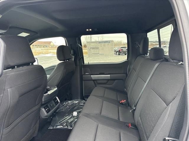2025 Ford F-150 XLT photo 8