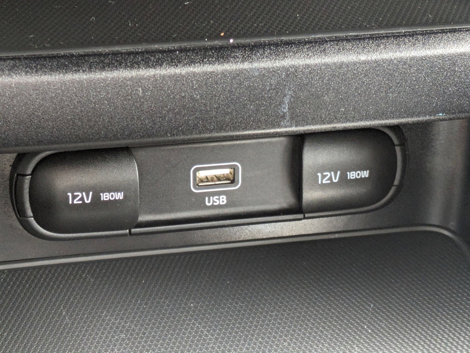2023 Kia Forte LXS photo 18