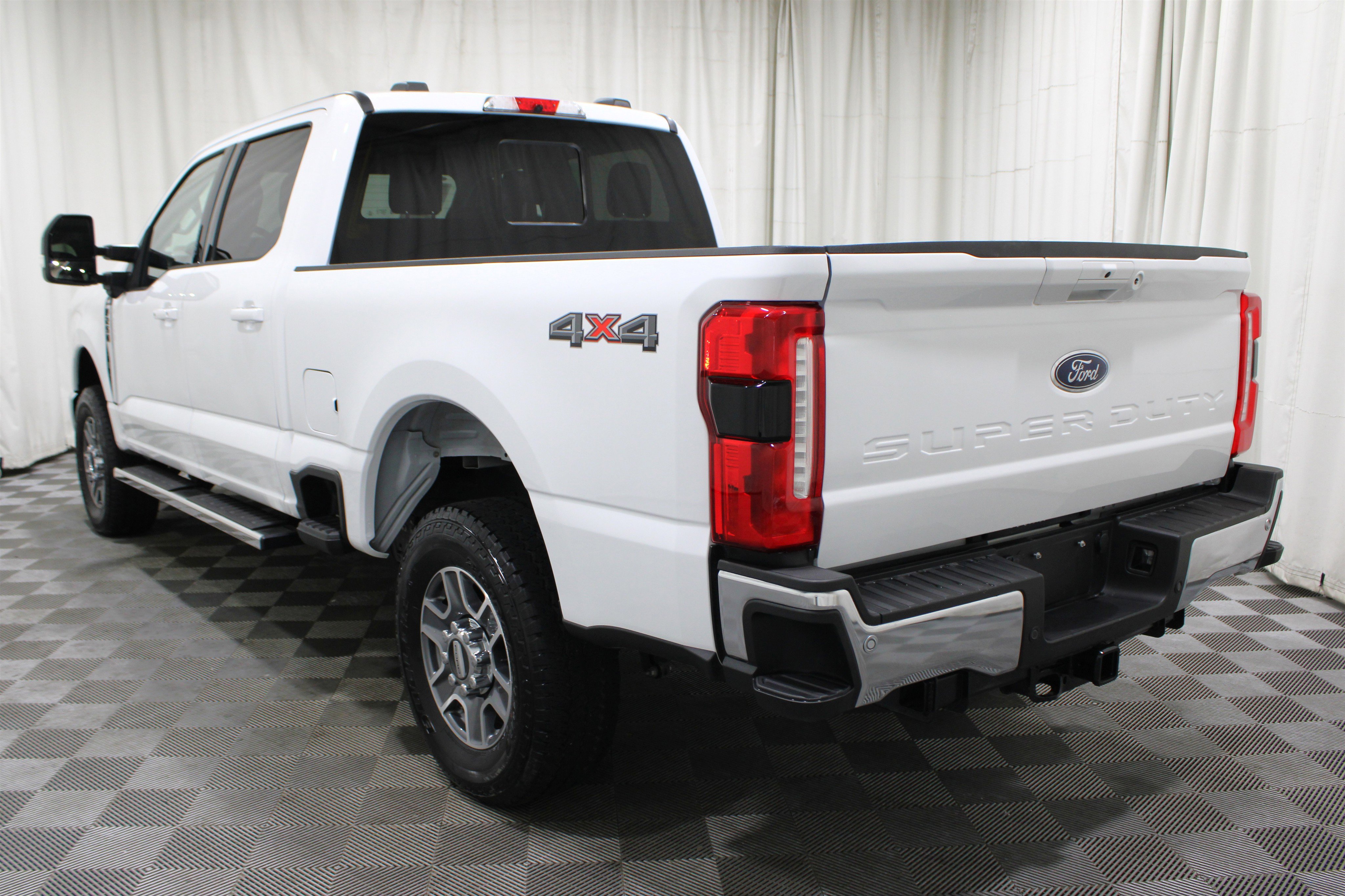 2024 Ford F-250 Lariat photo 28