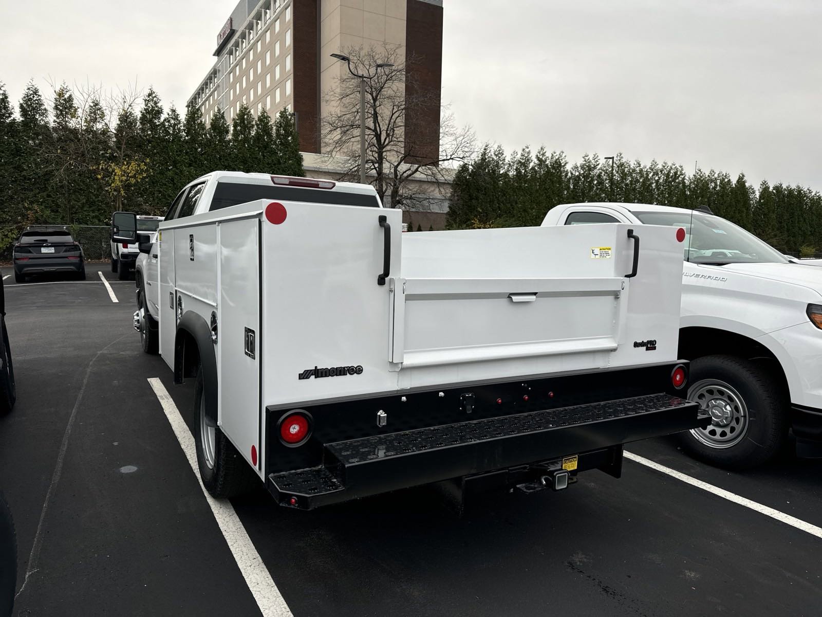 2024 Chevrolet Silverado 3500HD Work Truck photo 3
