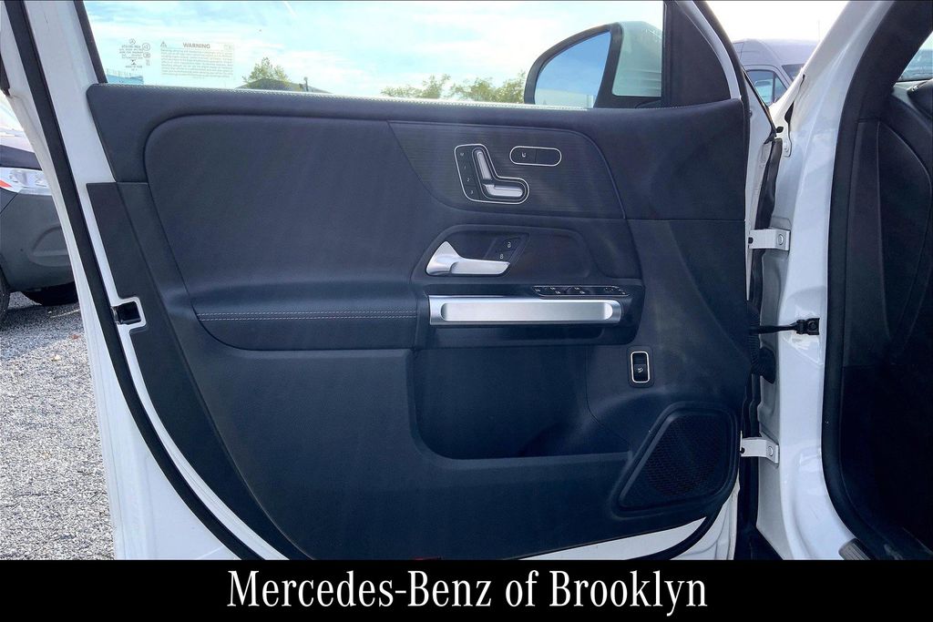 2021 Mercedes Benz GLB 250 4MATIC photo 21