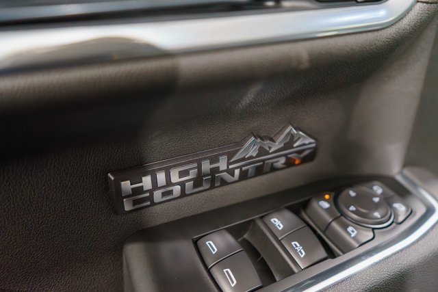 2026 Chevrolet Silverado 1500 High Country photo 15