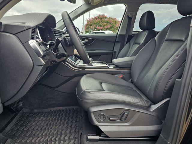 2024 Audi Q7 45 Premium Plus photo 12