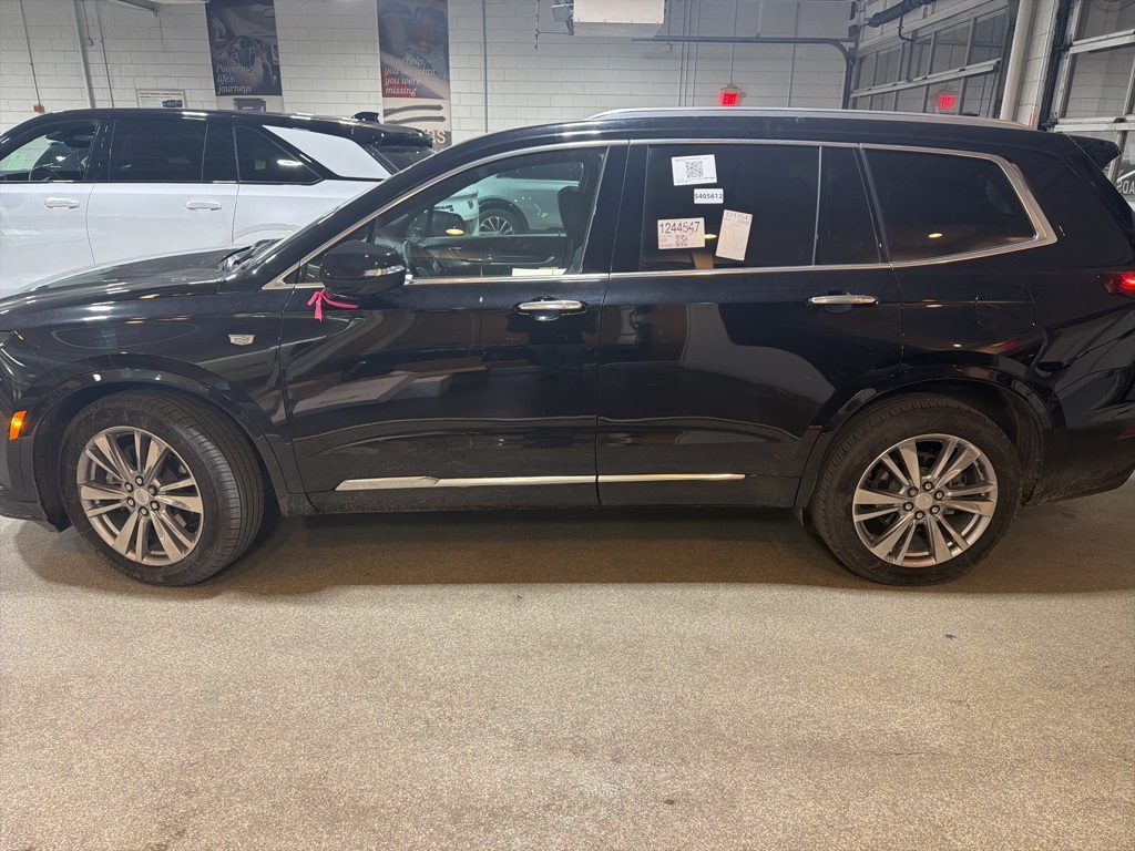 2024 CADILLAC XT6 - Image 2