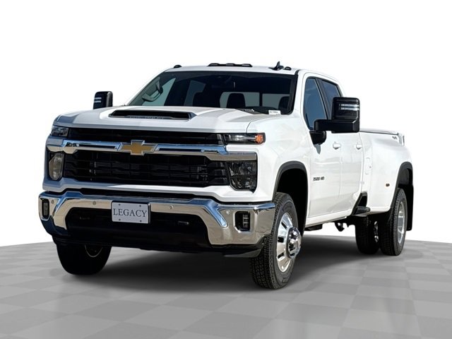 2026 Chevrolet Silverado HD LT's photo