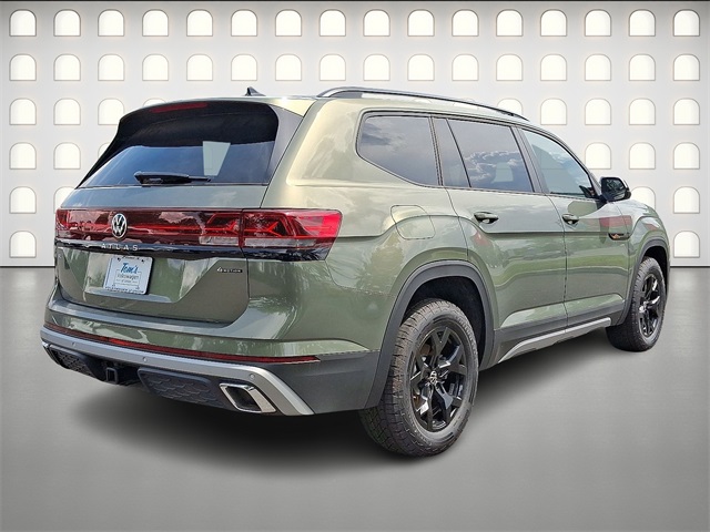 2025 Volkswagen Atlas Peak Edition SE photo 4