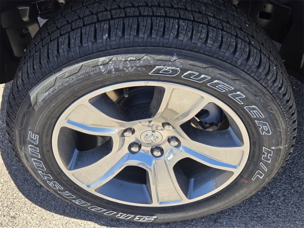 2025 Ram 1500 Tradesman photo 4