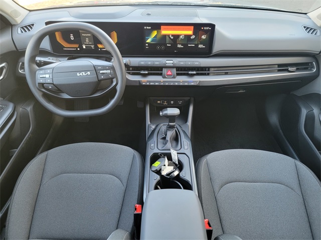 2025 Kia K4 LXS photo 19