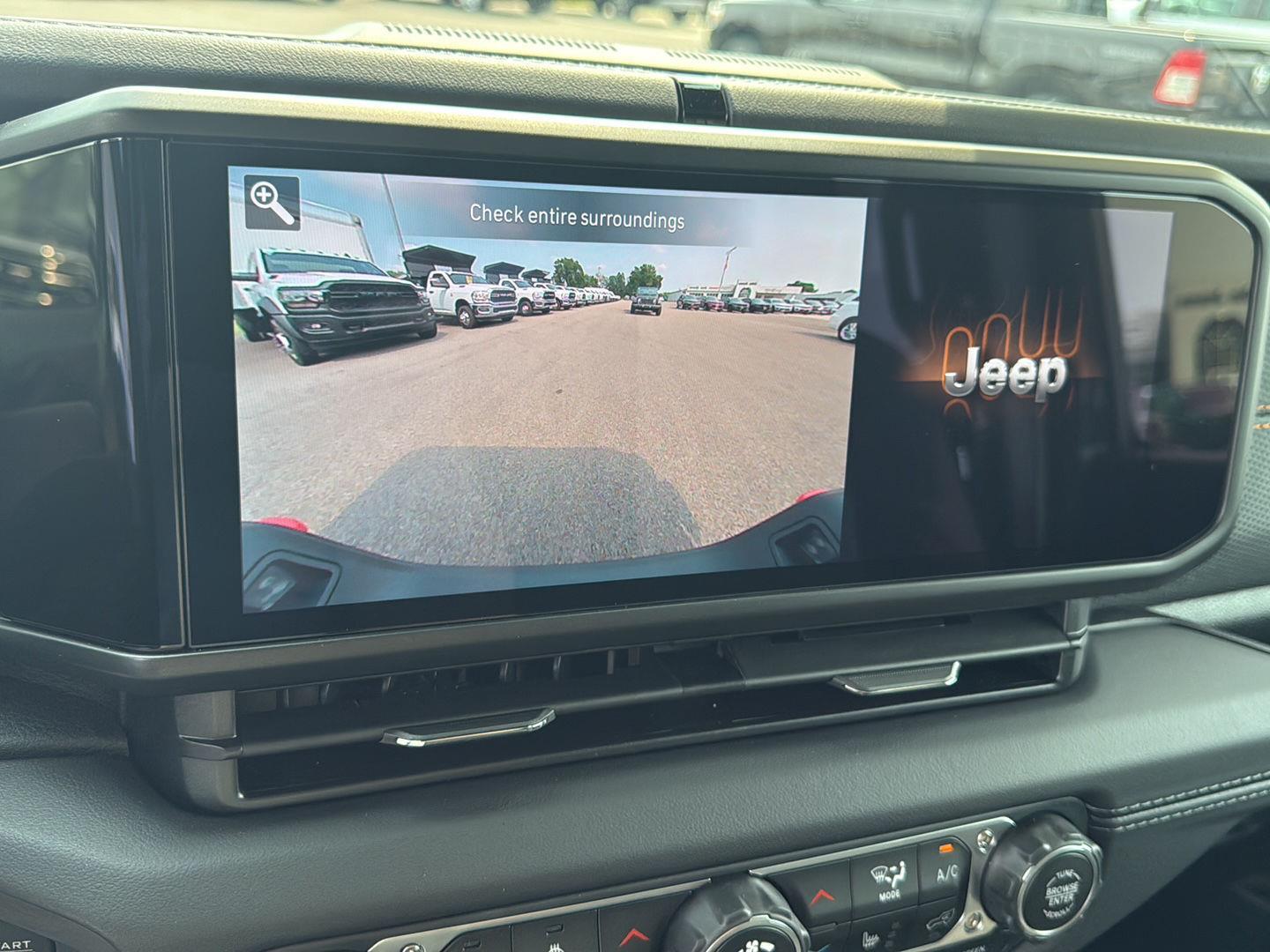 2025 Jeep Gladiator Mojave photo 6