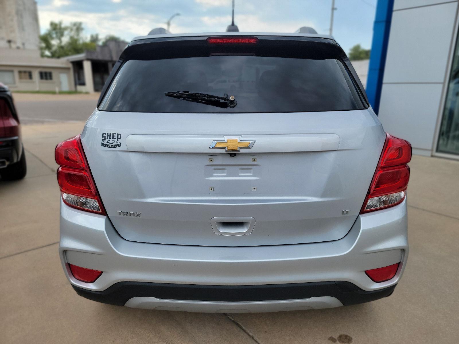 2020 Chevrolet Trax LT photo 3