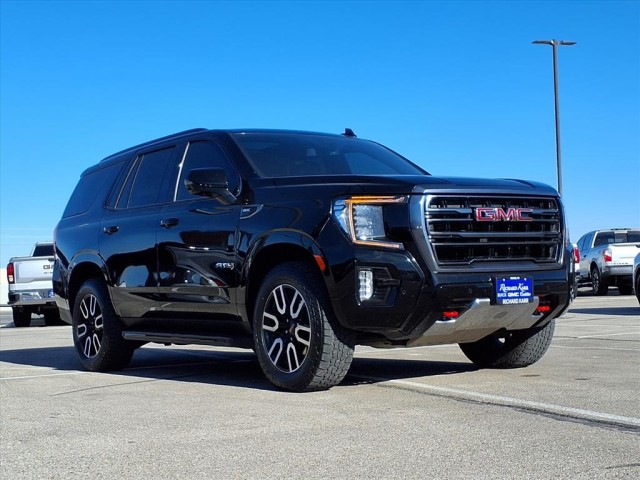 2022 GMC Yukon AT4's photo
