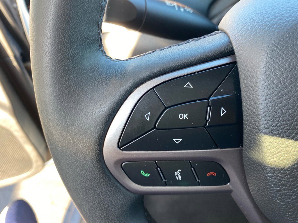 2022 Jeep Cherokee Limited photo 11