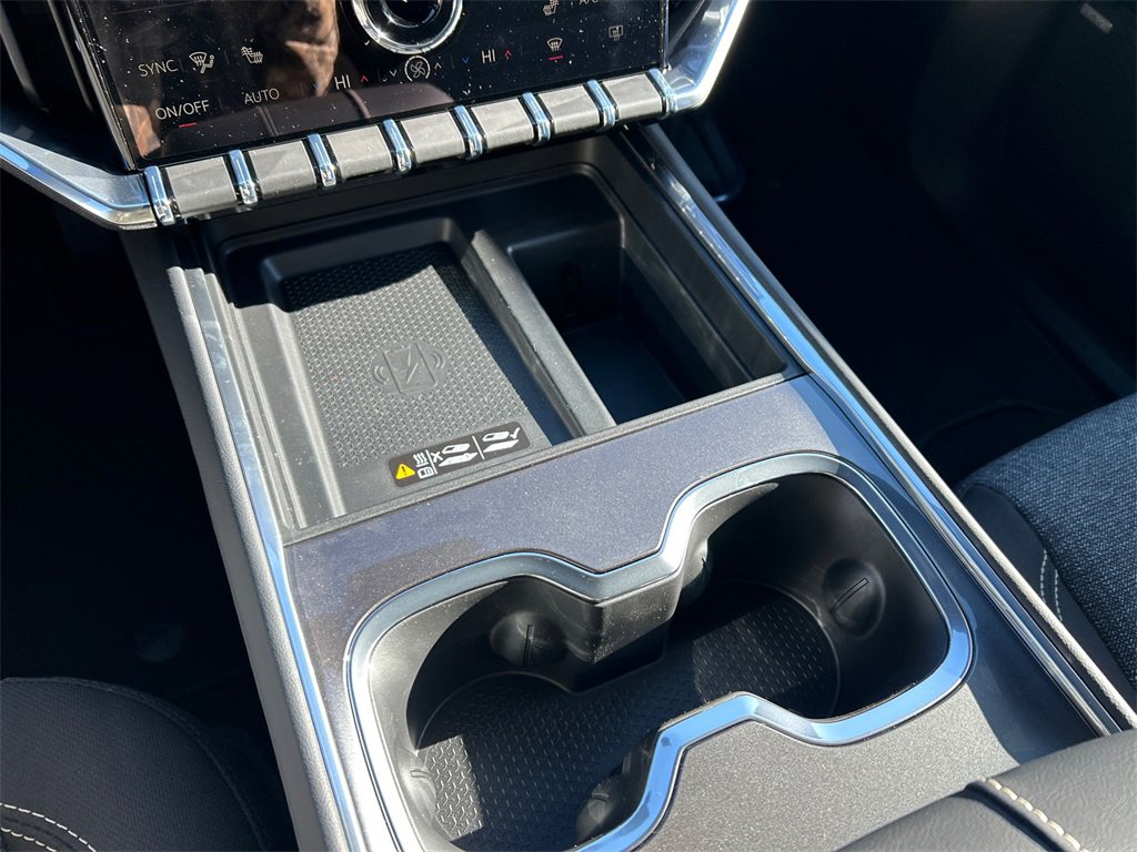 2026 GMC ACADIA - Image 25