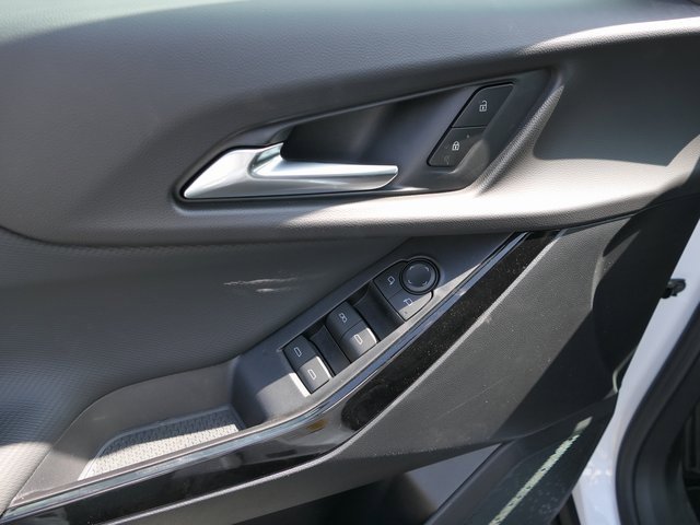 2026 Chevrolet Equinox LT photo 12