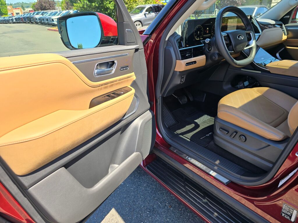 2025 Infiniti QX80 Luxe photo 19