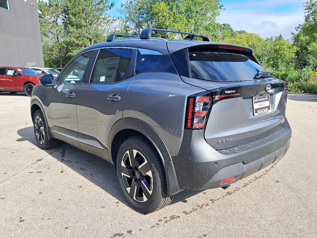 2026 Nissan Kicks SV photo 3