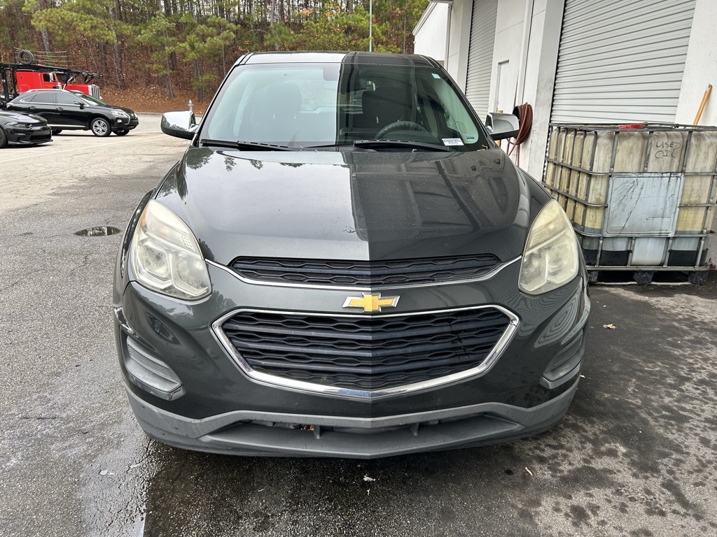 2017 Chevrolet Equinox LS photo 2