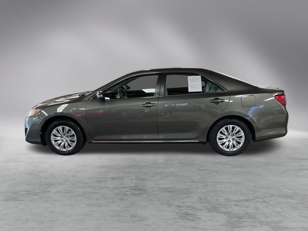 2012 Toyota Camry Hybrid XLE photo 2