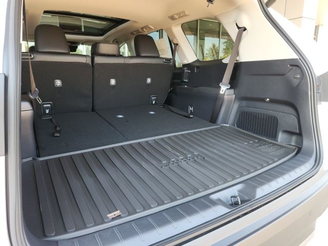2025 Toyota Grand Highlander Limited AWD photo 19