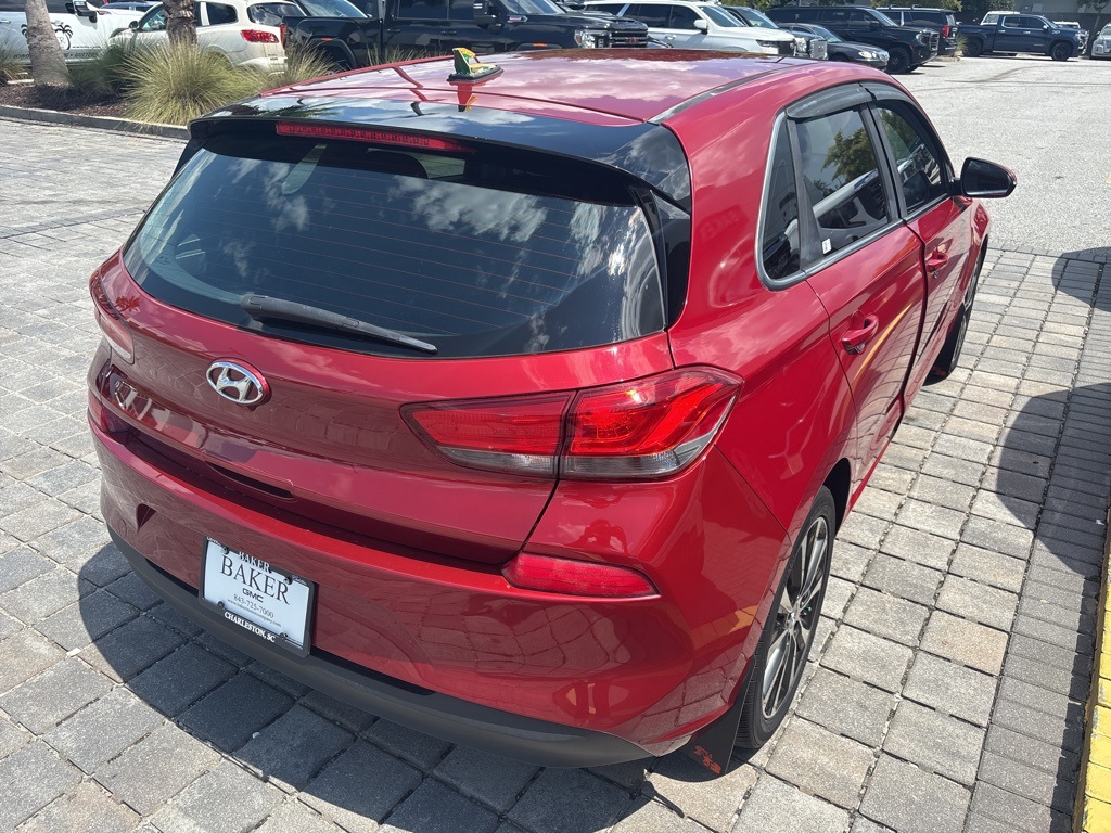 2018 Hyundai Elantra GT Base photo 4