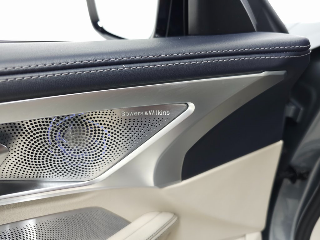 2023 BMW M850I - Image 15